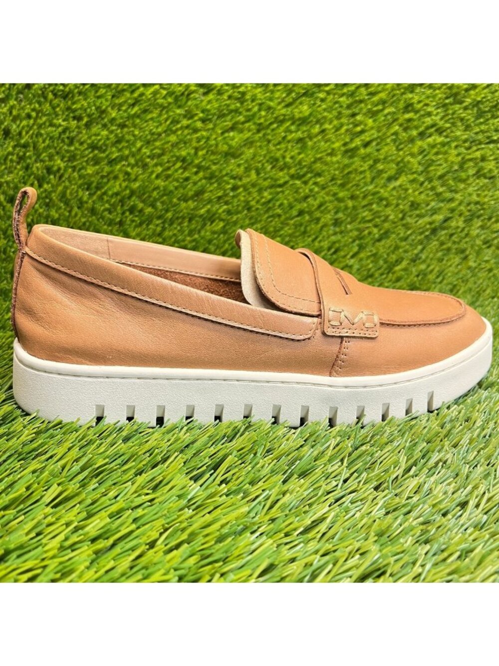 Vionic Uptown Womens Size 7 Brown White Casual Leather Slip On Loafer Shoes